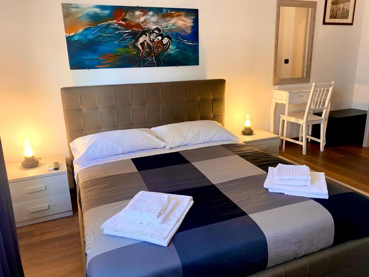 B&B I Miti Dell Etna Catania Centro Vicino Il Duomo Exteriör bild